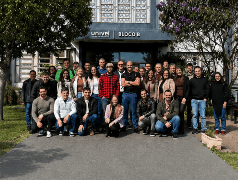 Educação executiva RM AXIS